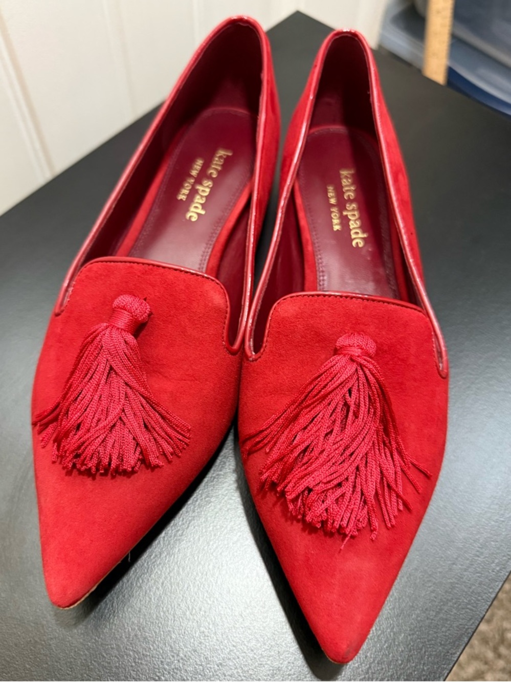 Kate Spade Adore Red Kid Suede Tassel Pointed Toe Flats Women’s Size 8.5B - Picture 2 of 9